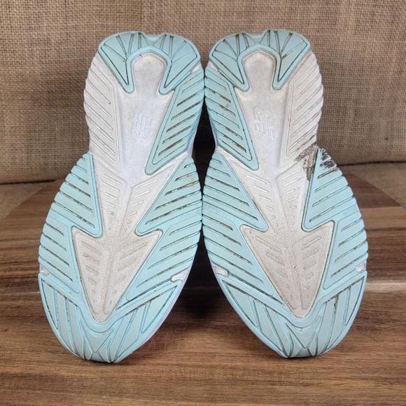 New Balance Rave‎ Run 2 Kids Running Shoes Size 3.5 Pink White Athletic Sneakers - Picture 8 of 9